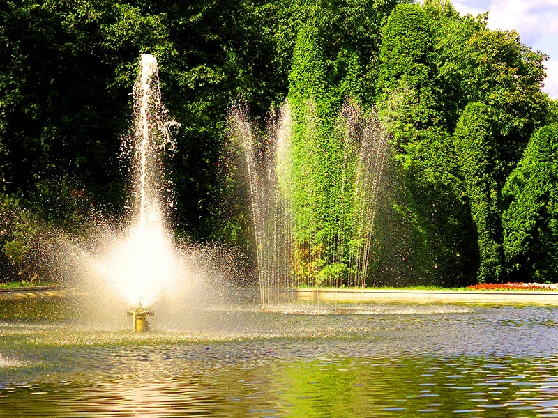 Fontaine flottante dans un lac | Perdr'Eau, Les Maîtres de l'Eau 
