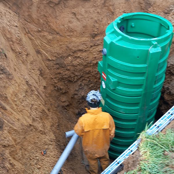 Installation d'un système de pompe de relevage des eaux à La Haye, La Manche | Perdr'Eau, Les Maîtres de l'Eau