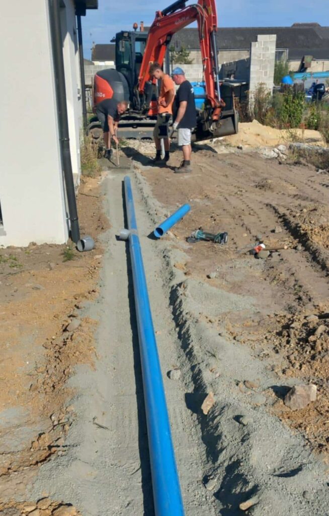 installation du réseau d'eau de pluie - récupérateur d'eau enterré | Perdr'Eau, Les Maîtres de l'Eau